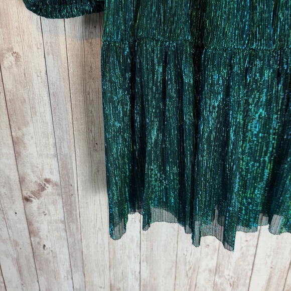 1. State Green Metallic Tiered Long Sleeve Shift Party Dress - Picture 4 of 8